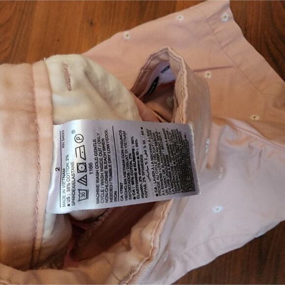 OLD NAVY PINK DAISY SHORTS SIZE 2 - Picture 5 of 6